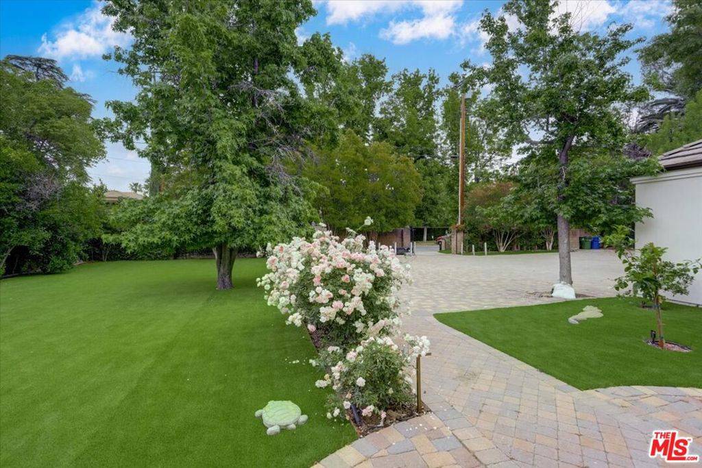 Tarzana, CA 91356,5435 Donna AVE