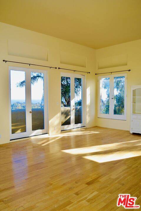 Malibu, CA 90265,28811 Pacific Coast HWY