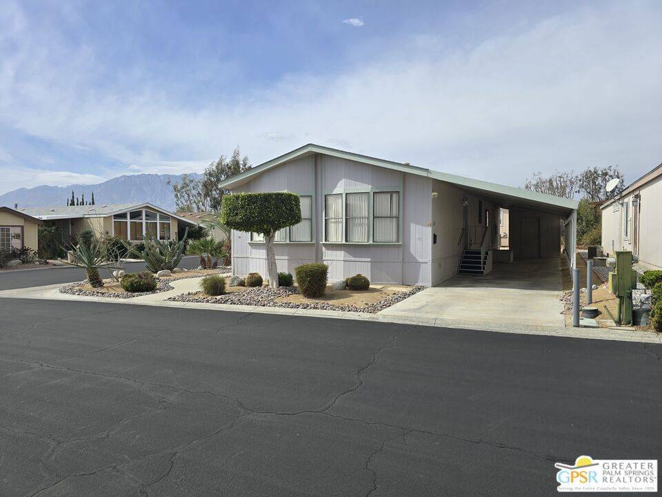 Desert Hot Springs, CA 92240,15300 Palm DR #18