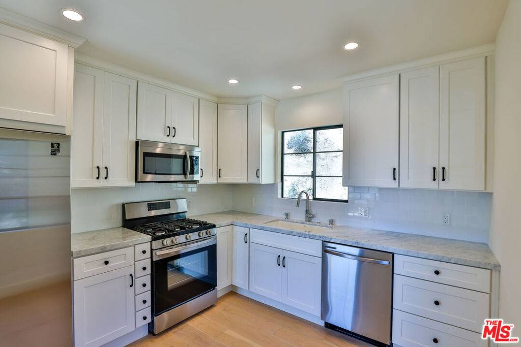 Malibu, CA 90265,22227 PACIFIC COAST HWY #C