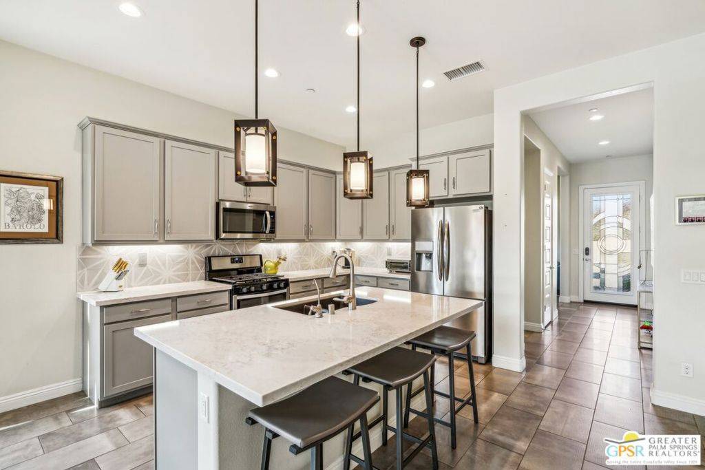 Rancho Mirage, CA 92270,25 Barolo