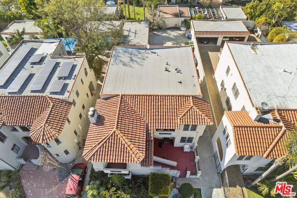 Los Angeles, CA 90035,1219 Hi Point ST