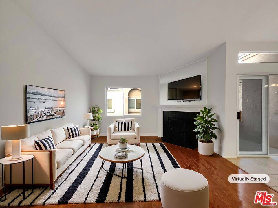 Stevenson Ranch, CA 91381,25218 Steinbeck AVE #G