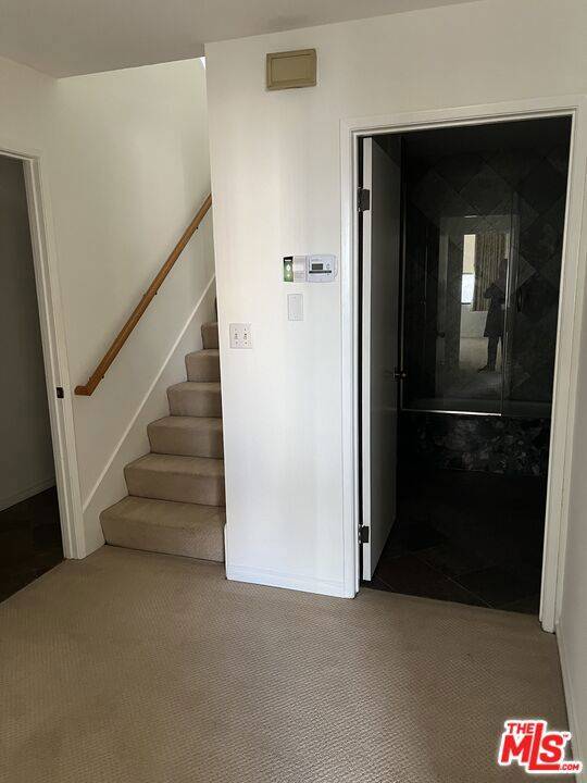 Los Angeles, CA 90015,600 W 9th ST #1505