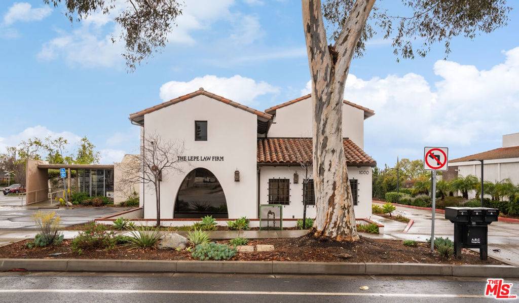 Claremont, CA 91711,1000 W Foothill BLVD #C