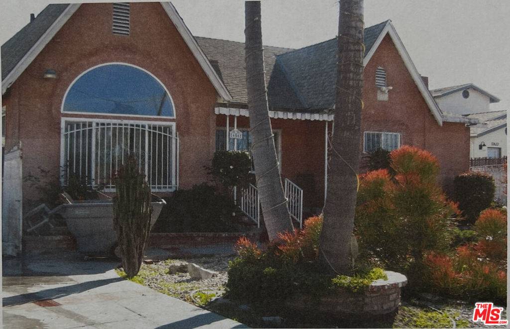 Los Angeles, CA 90044,656 Laconia BLVD
