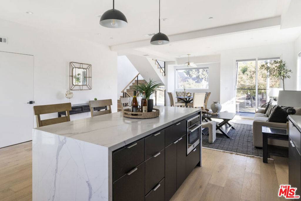6849 N Figueroa ST Los Angeles, CA 90042