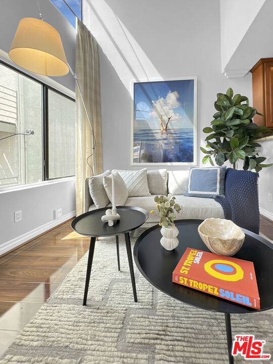 Studio City, CA 91604,4211 Arch DR #204