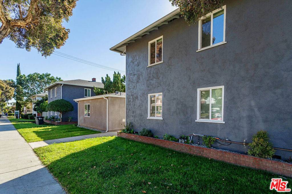 Glendale, CA 91201,1818 W Glenoaks BLVD #A