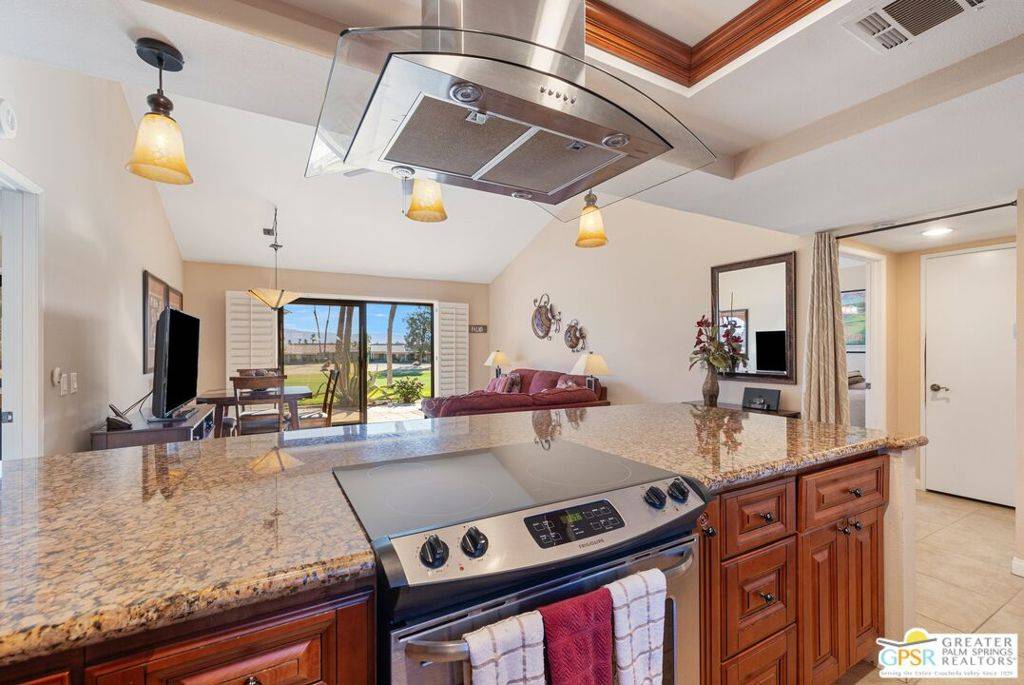 Palm Desert, CA 92211,40462 Bay Hill WAY