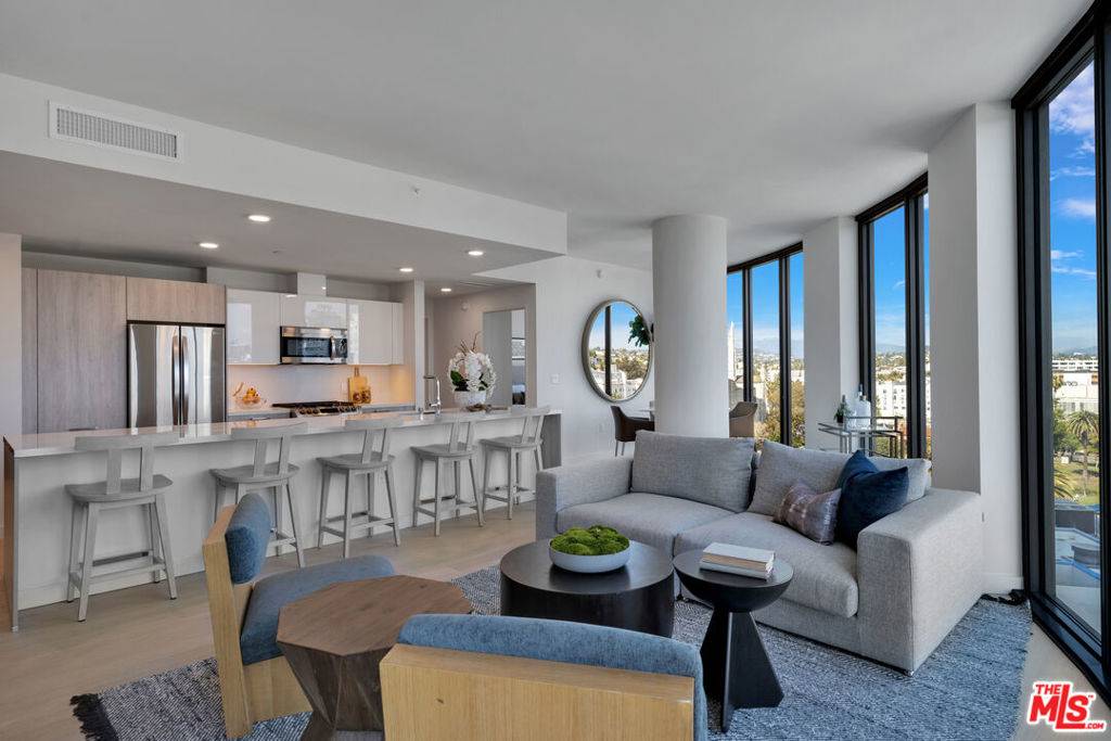 Los Angeles, CA 90005,2801 Sunset PL #926