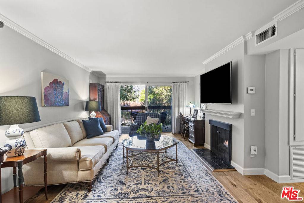Glendale, CA 91208,3481 Stancrest DR #118