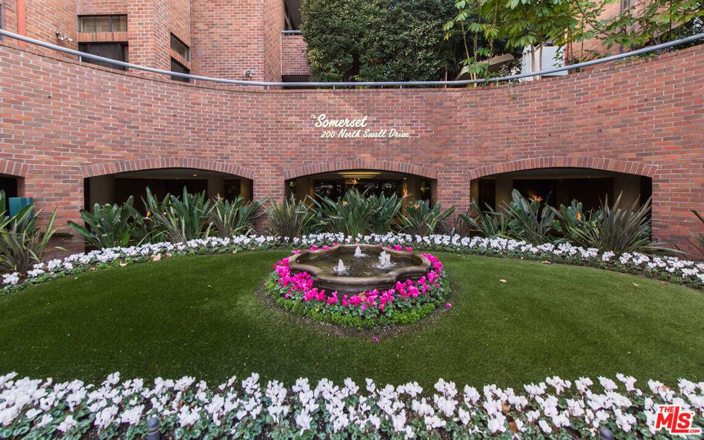 Beverly Hills, CA 90211,200 N Swall DR #9