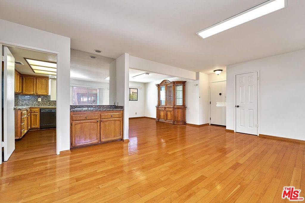 Los Angeles, CA 90005,3970 Ingraham ST #302