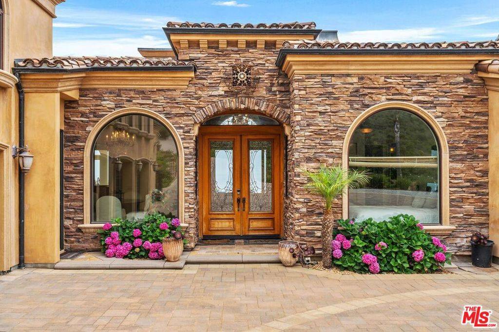 Malibu, CA 90265,31280 Bailard RD