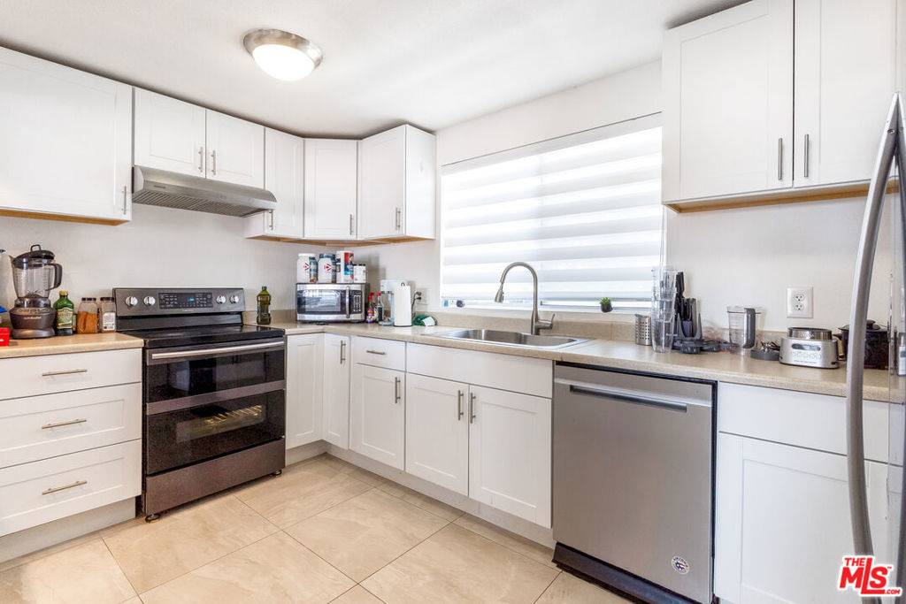Malibu, CA 90265,28390 Rey De Copas LN