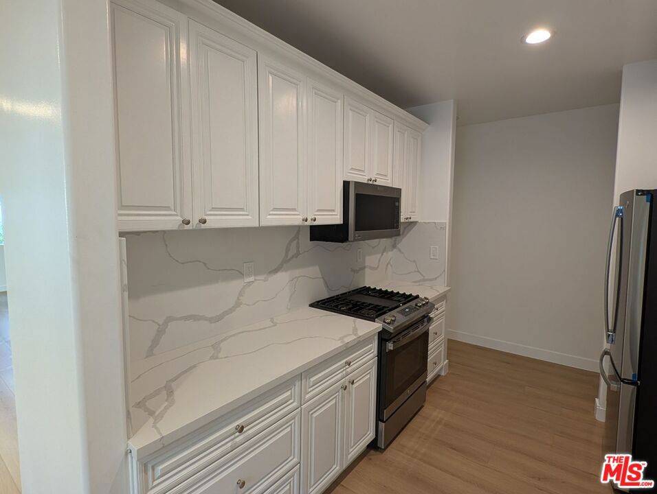 Los Angeles, CA 90035,1109 S La peer DR #Lower Unit