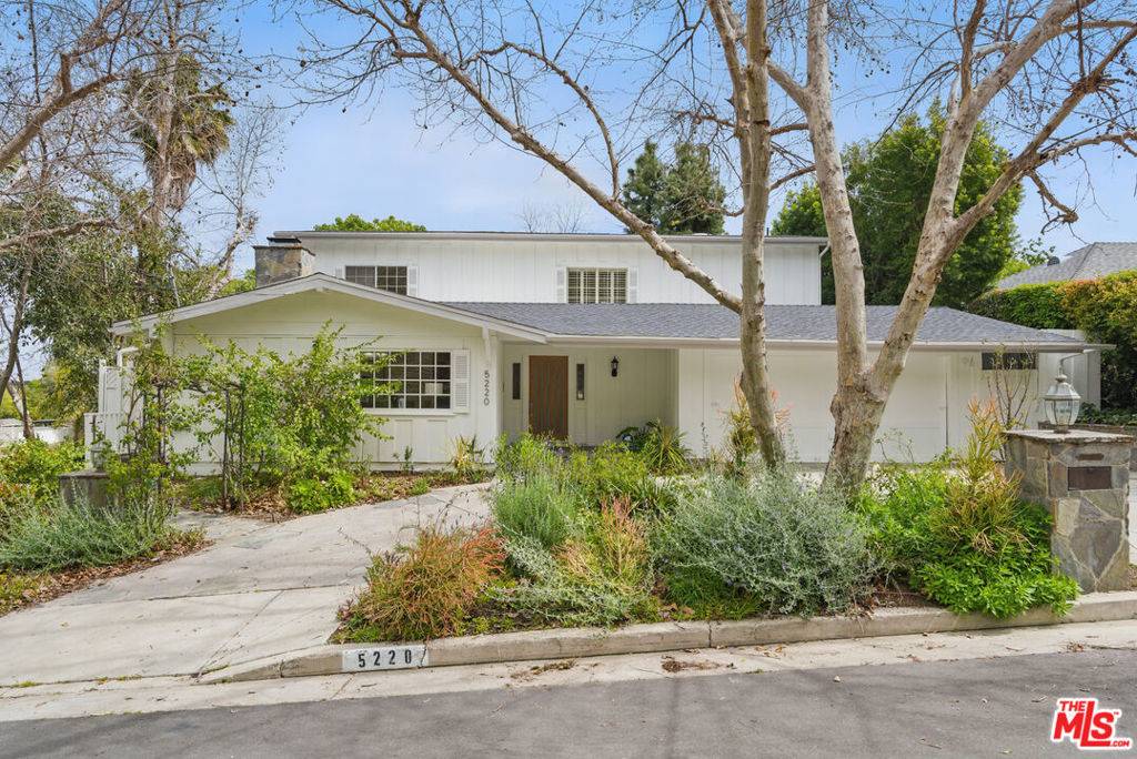 Tarzana, CA 91356,5220 Melvin AVE