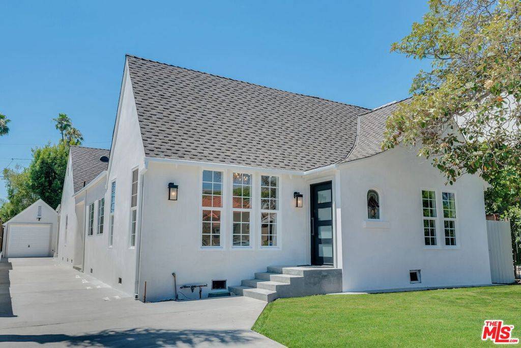 Los Angeles, CA 90048,481 S Holt AVE
