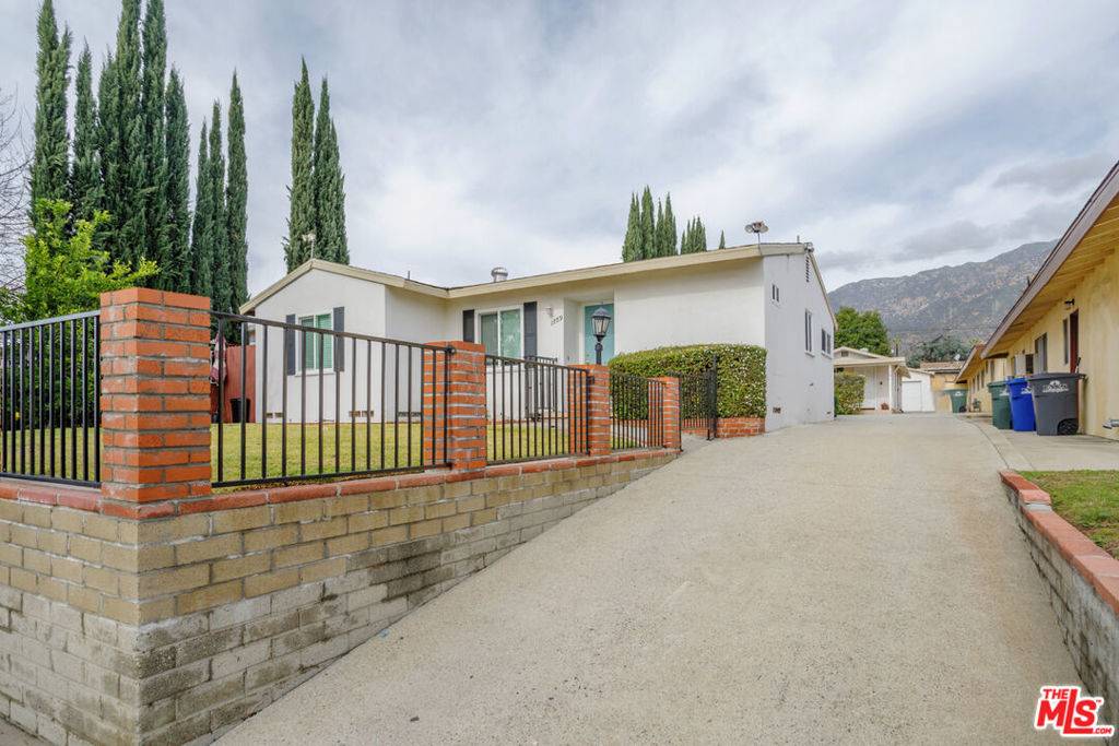 Pasadena, CA 91104,1789 1/2 ATCHISON ST