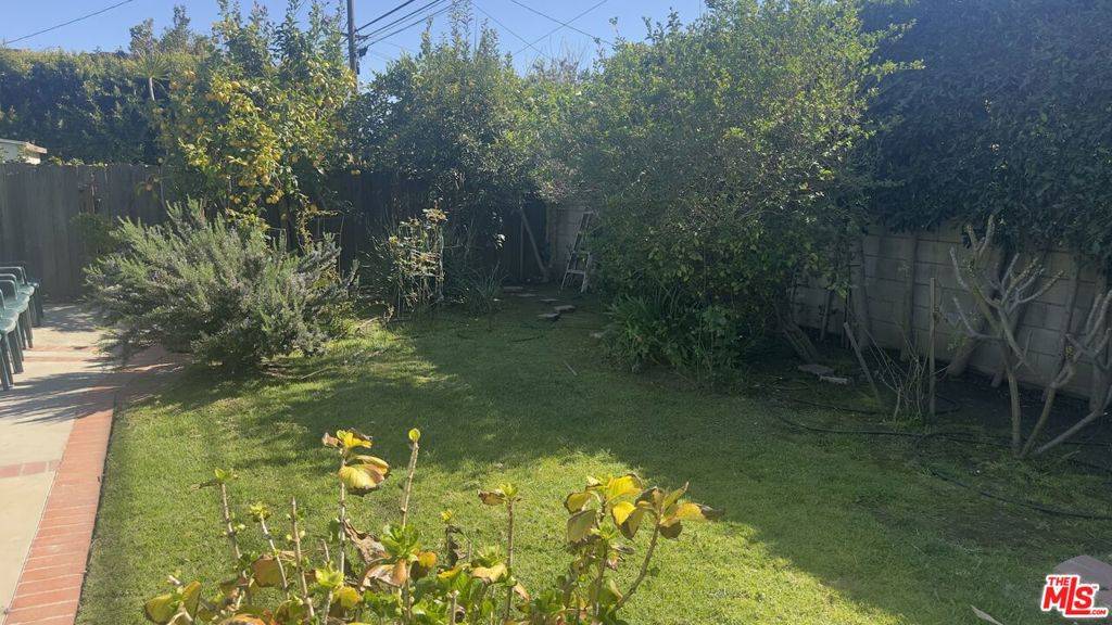 Los Angeles, CA 90025,1903 S Westgate AVE