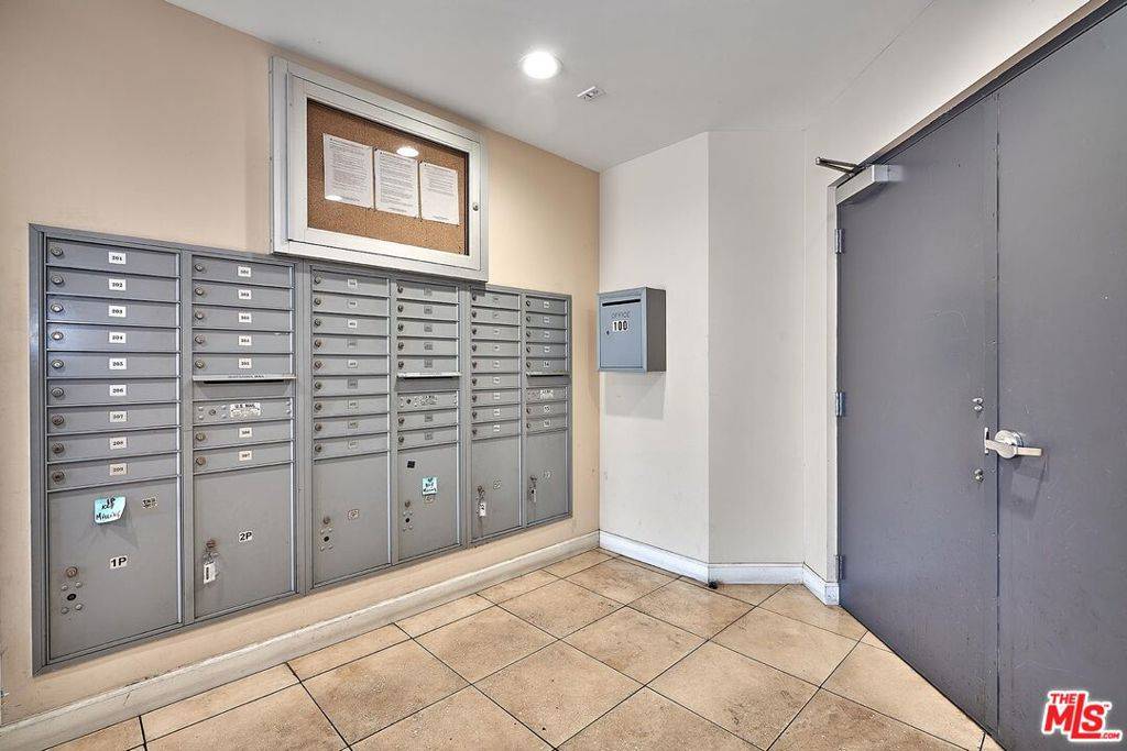 Los Angeles, CA 90006,991 Arapahoe ST #301A