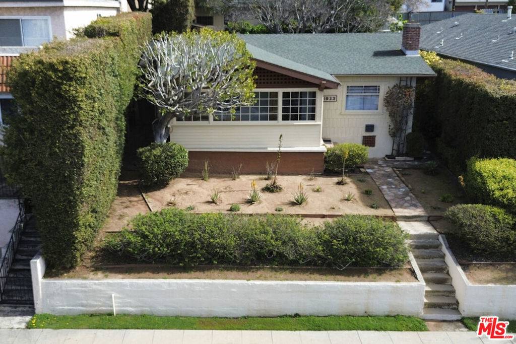 Santa Monica, CA 90404,1923 11th ST