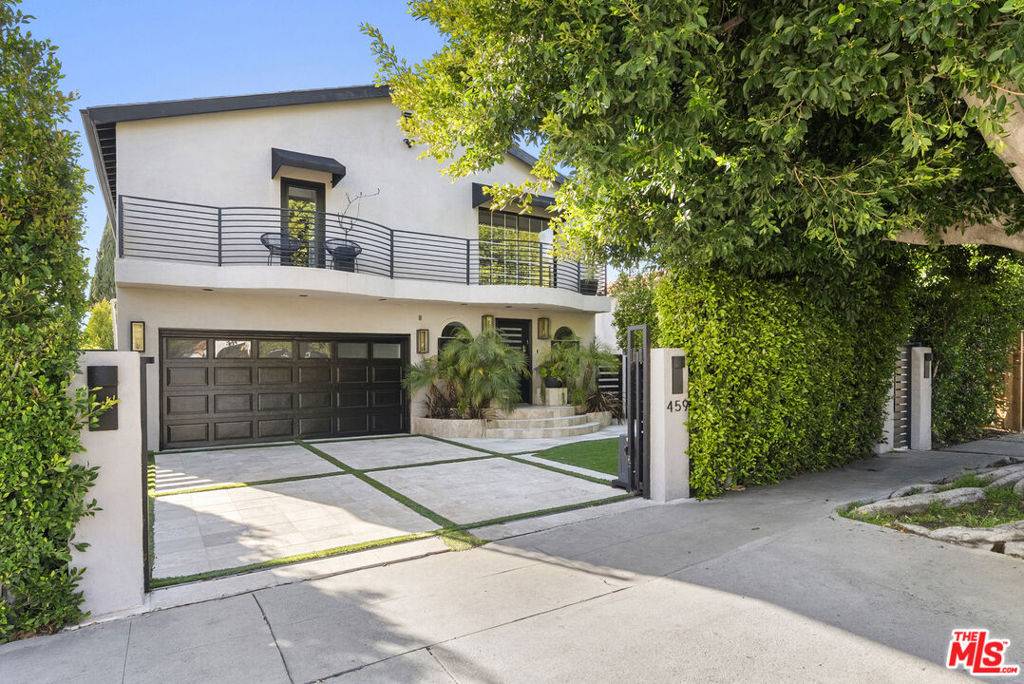 Los Angeles, CA 90048,459 N Croft AVE