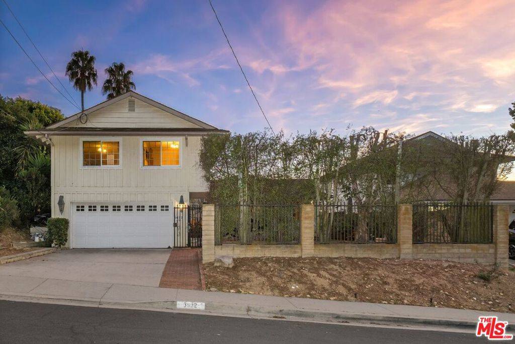 Rancho Palos Verdes, CA 90275,3632 Greve DR