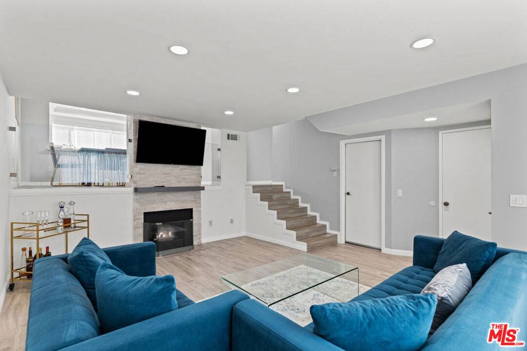 Panorama City, CA 91402,14500 Van Nuys BLVD #46