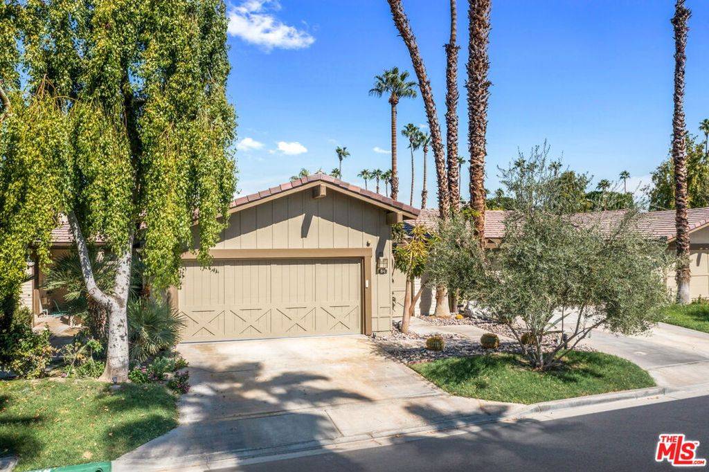 Palm Desert, CA 92211,84 Running Springs DR