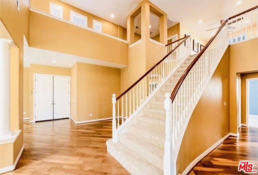 Lake Elsinore, CA 92532,23 Via Palmieki CT