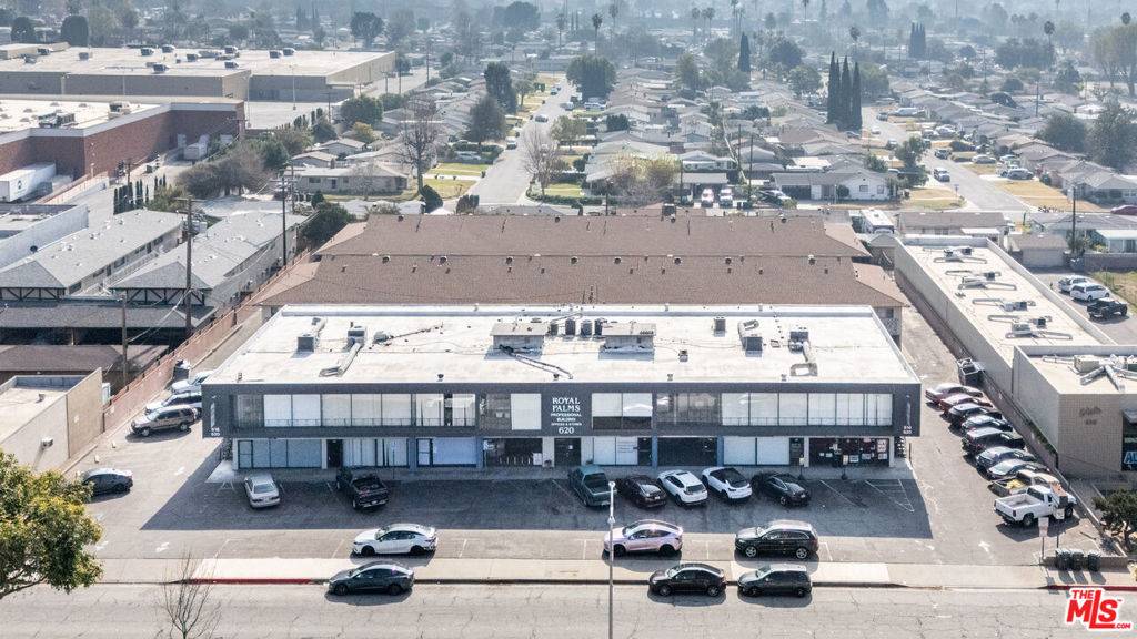 Glendora, CA 91740,618 W Route 66