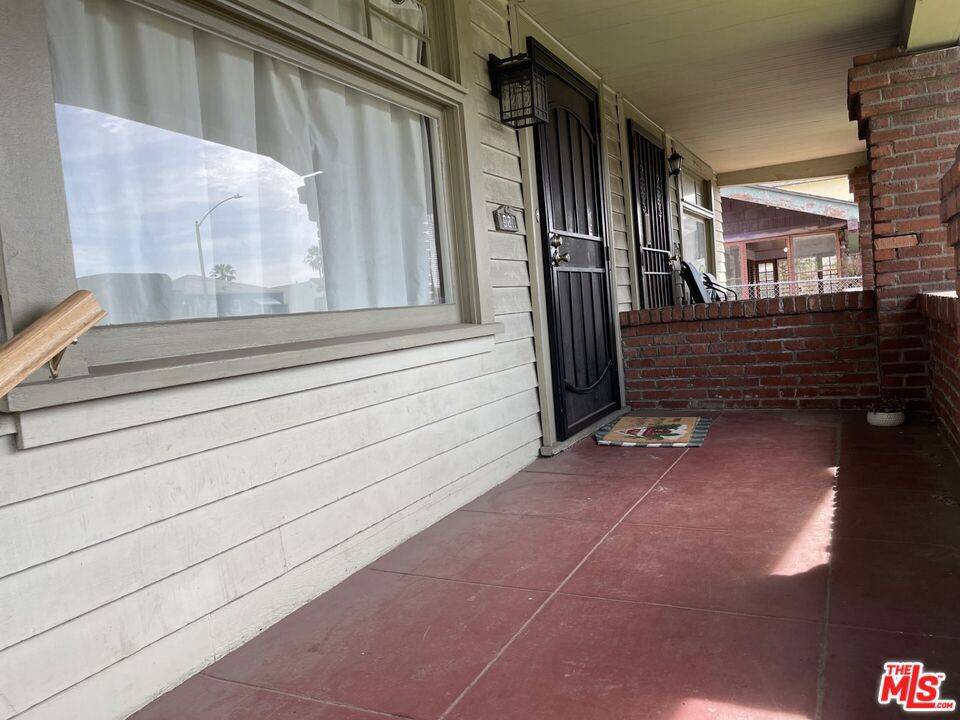 Los Angeles, CA 90016,1920 S Rimpau BLVD