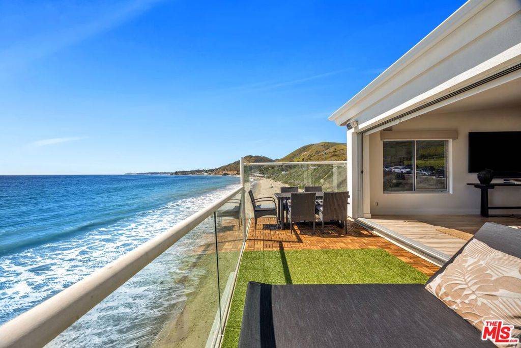 Malibu, CA 90265,25444 Malibu RD