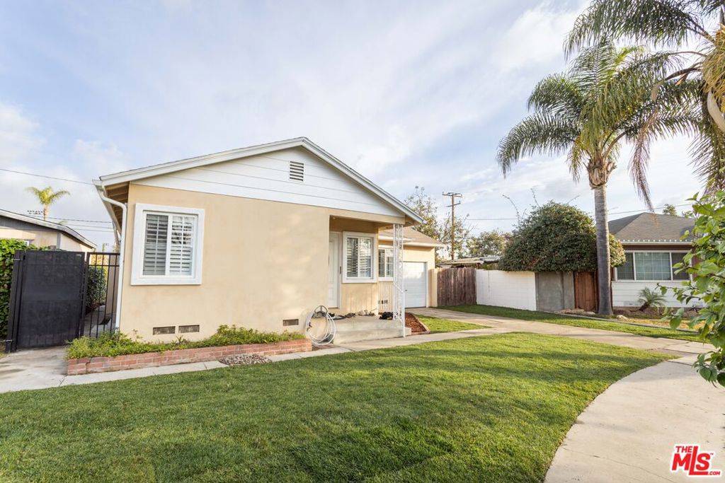 Santa Ana, CA 92707,1209 Carlton PL
