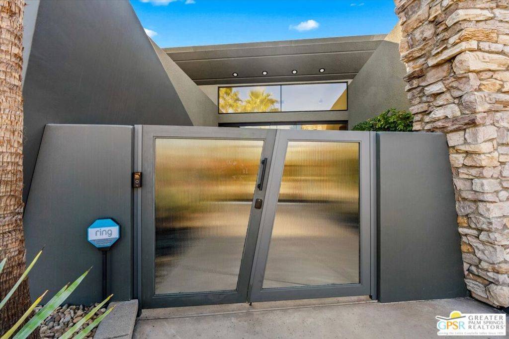 Palm Springs, CA 92264,365 Patel PL