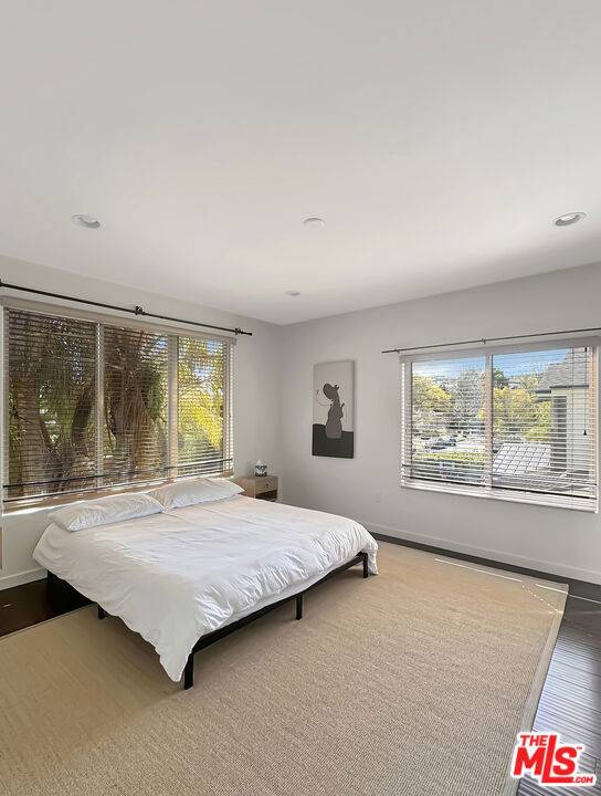 Sherman Oaks, CA 91423,4447 Calhoun AVE #A