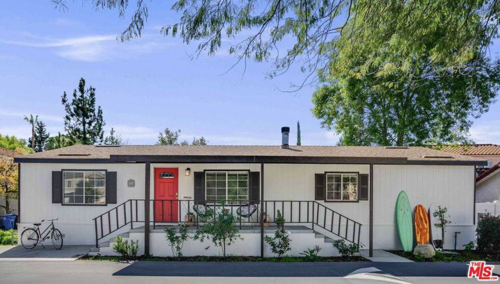Topanga, CA 90290,1151 Comanche