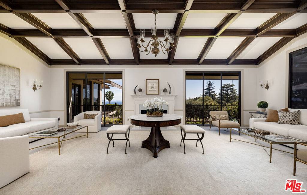 Santa Barbara, CA 93108,1285 E Mountain DR