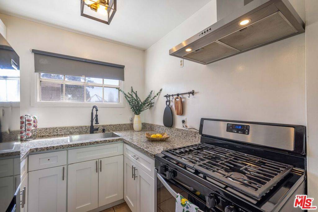 Big Bear City, CA 92314,320 E Tiger Lily DR