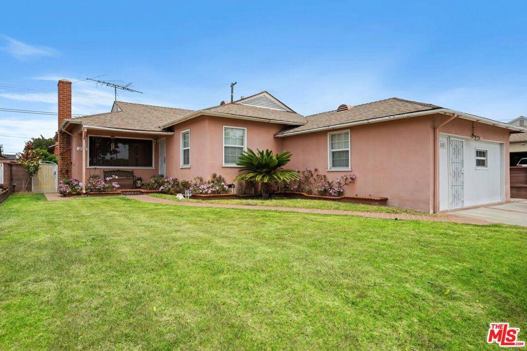 Hawthorne, CA 90250,2533 W 118th PL