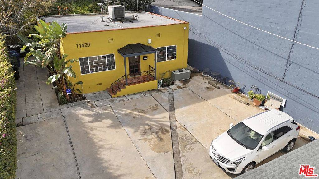 Studio City, CA 91604,11420 Ventura BLVD