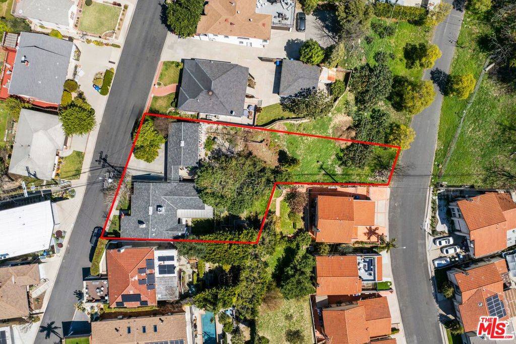 Los Angeles, CA 90065,3960 Verdugo View DR