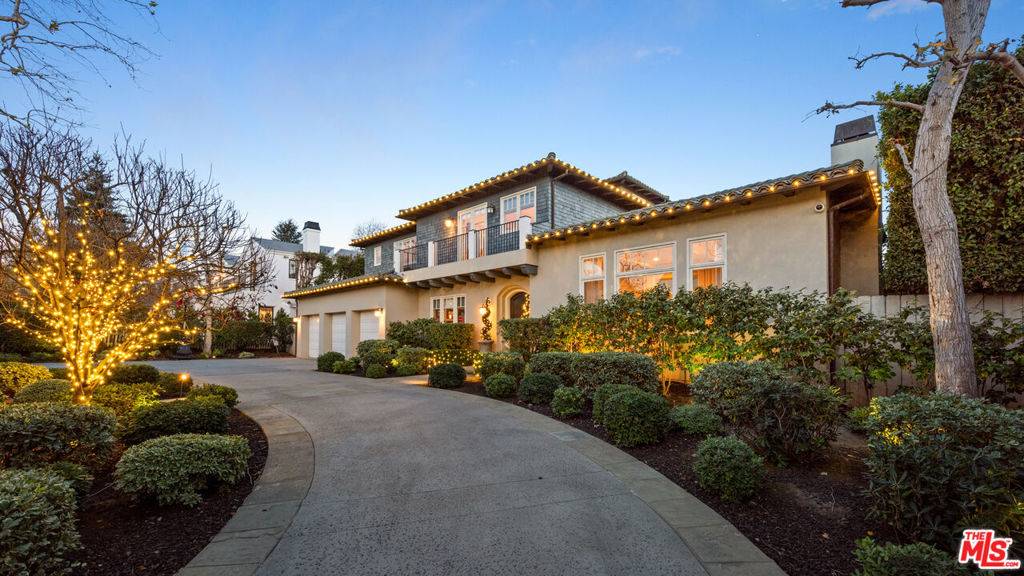Pacific Palisades, CA 90272,1064 Amalfi DR