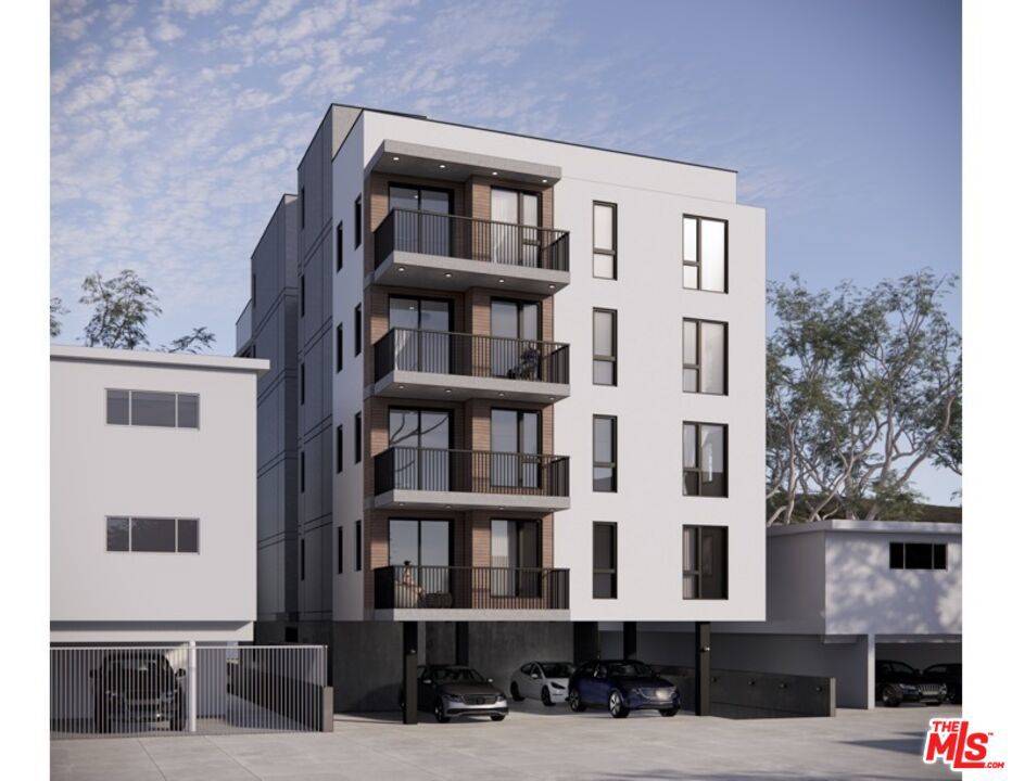 Los Angeles, CA 90064,2512 S Centinela AVE