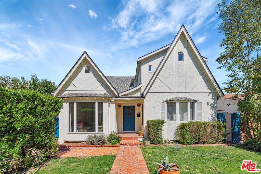 Studio City, CA 91604,12333 Hillslope ST