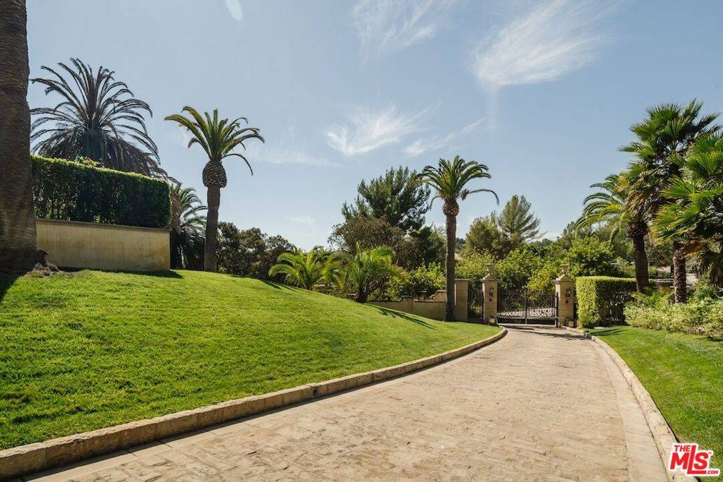 Beverly Hills, CA 90210,75 Beverly Park LN