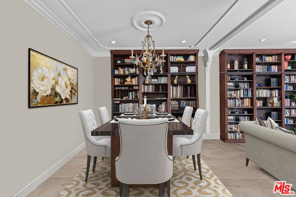 Westlake Village, CA 91362,5638 Roundtree PL