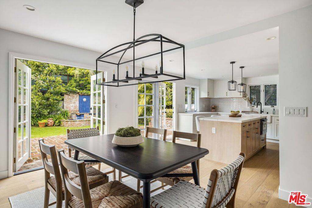 Pacific Palisades, CA 90272,17481 Tramonto DR